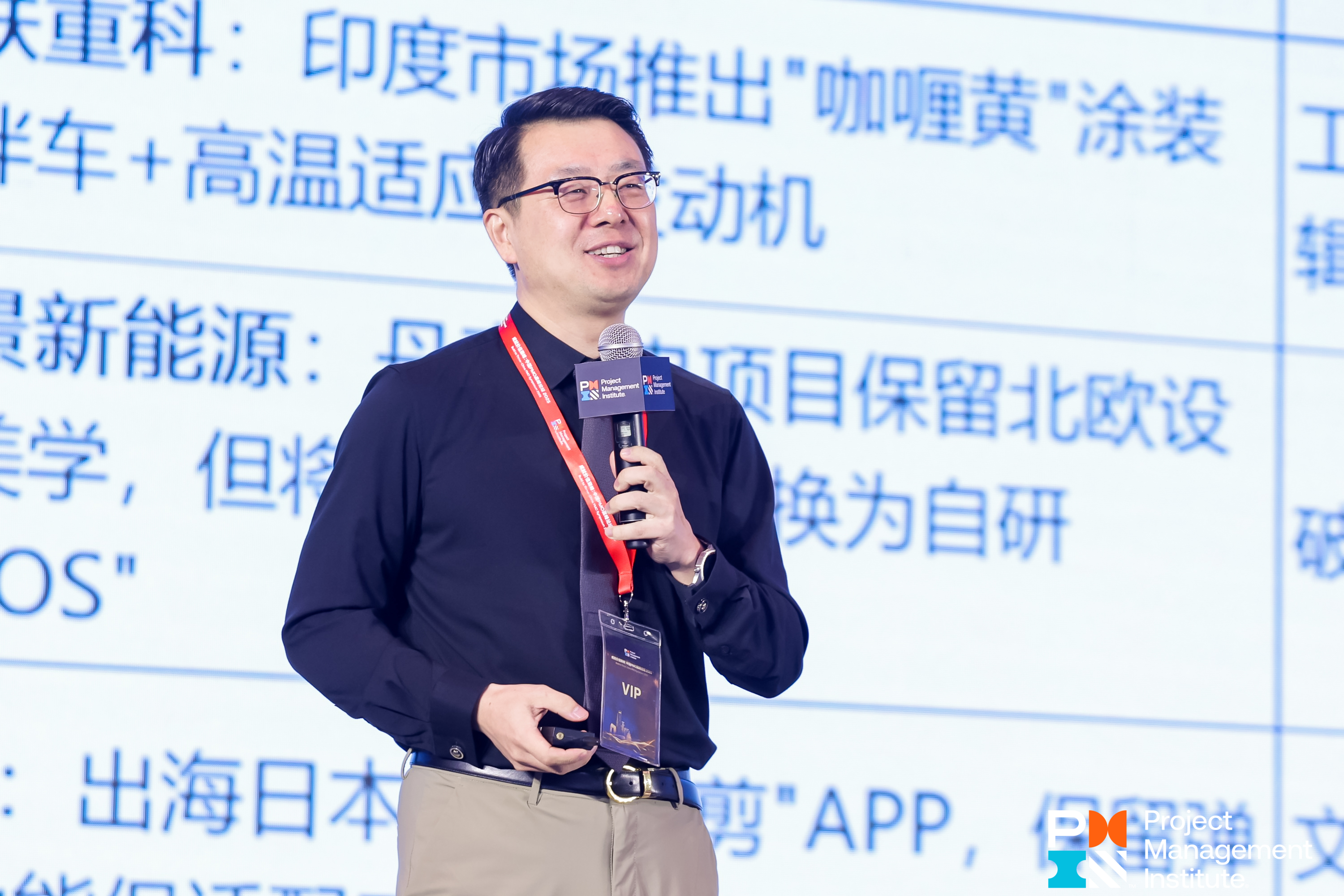 郑晓龙.jpg